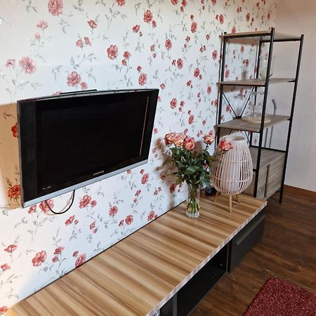 Suur-Sadama Apartment Курессааре Экстерьер фото