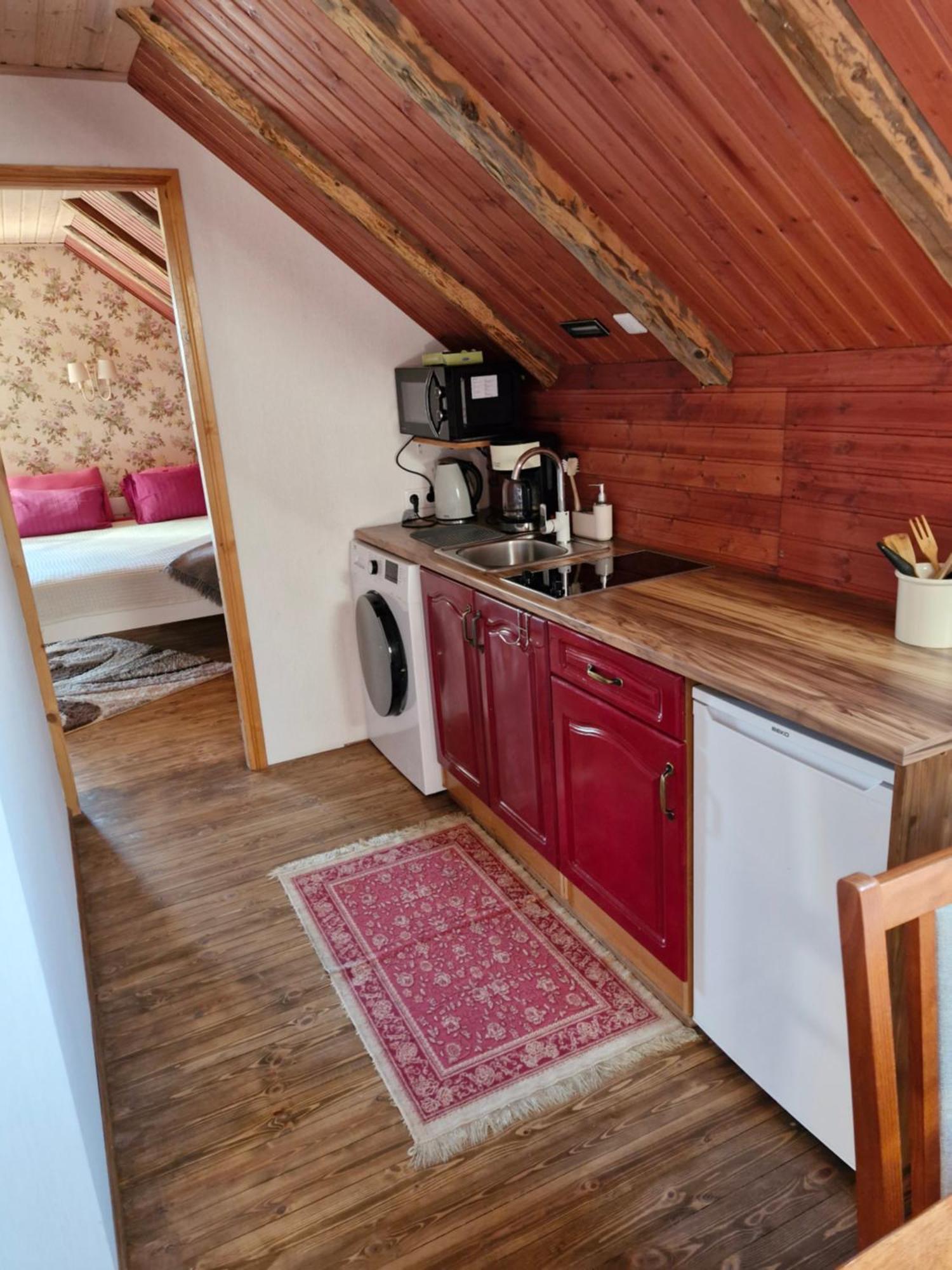 Suur-Sadama Apartment Курессааре Экстерьер фото