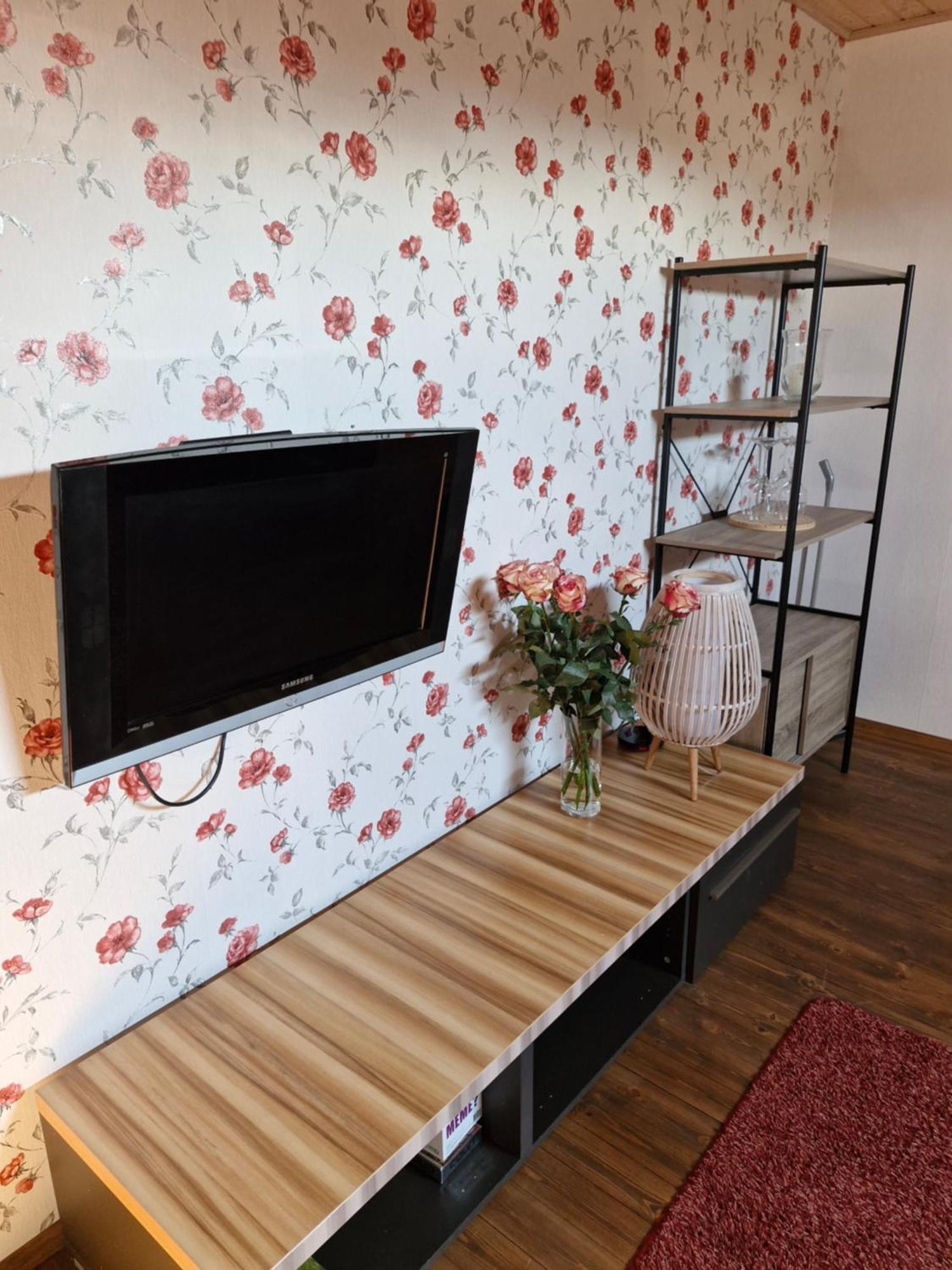 Suur-Sadama Apartment Курессааре Экстерьер фото